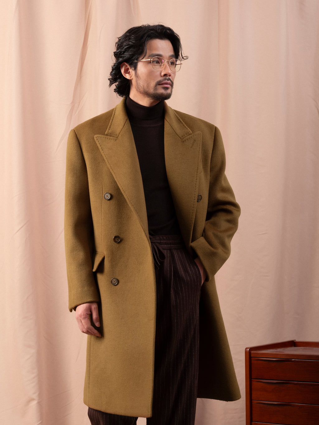 Men's Heavy 100% Wool Peaked Lapel Chester Coat