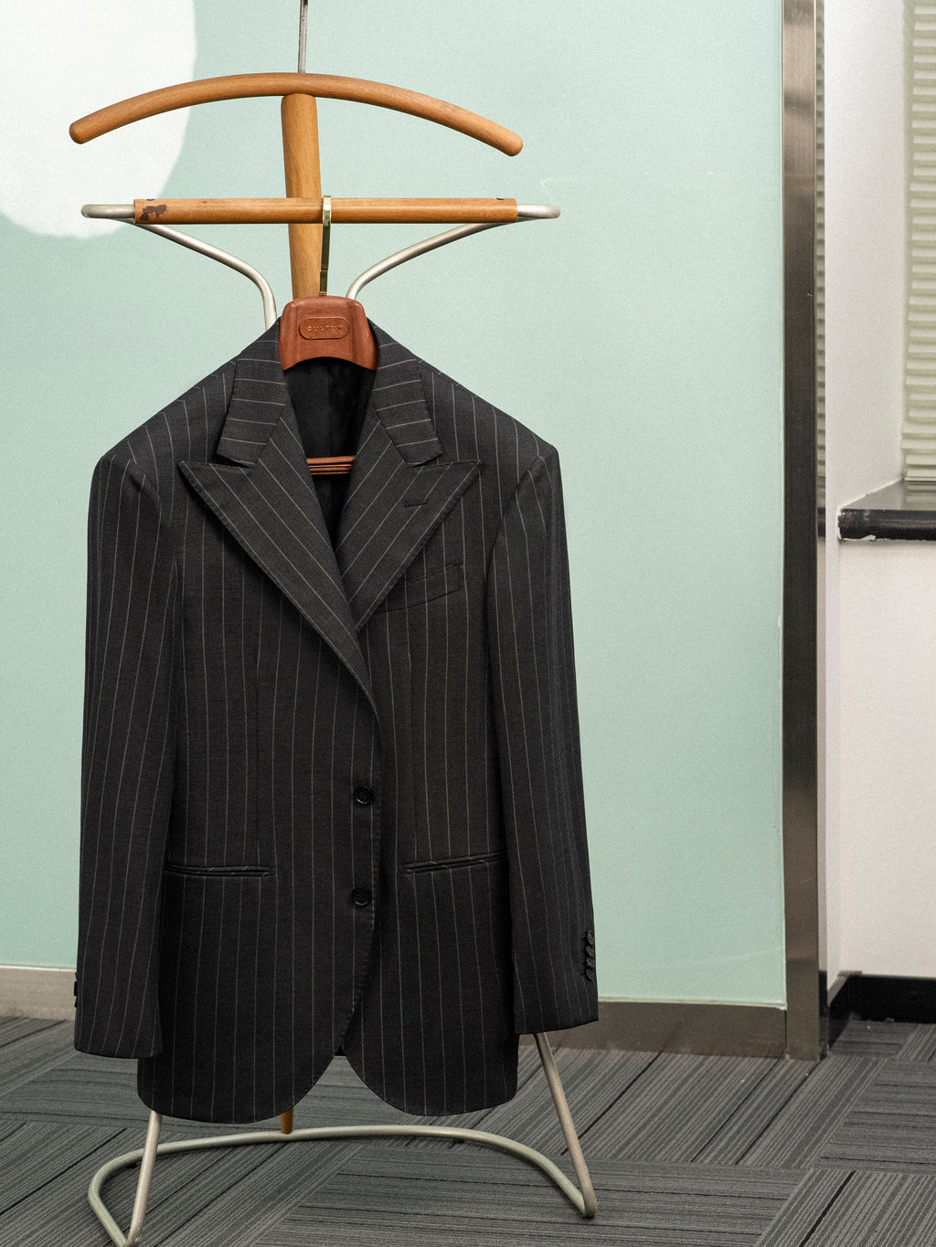 Men's Striped Half-Canvassed Business Suit (60s 70% Australian Wool)