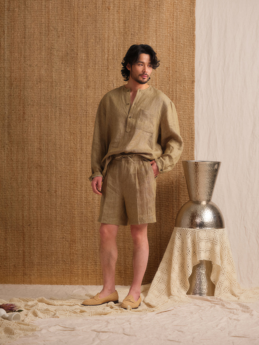 Men's Lightweight Pleated Drawstring Beach Shorts