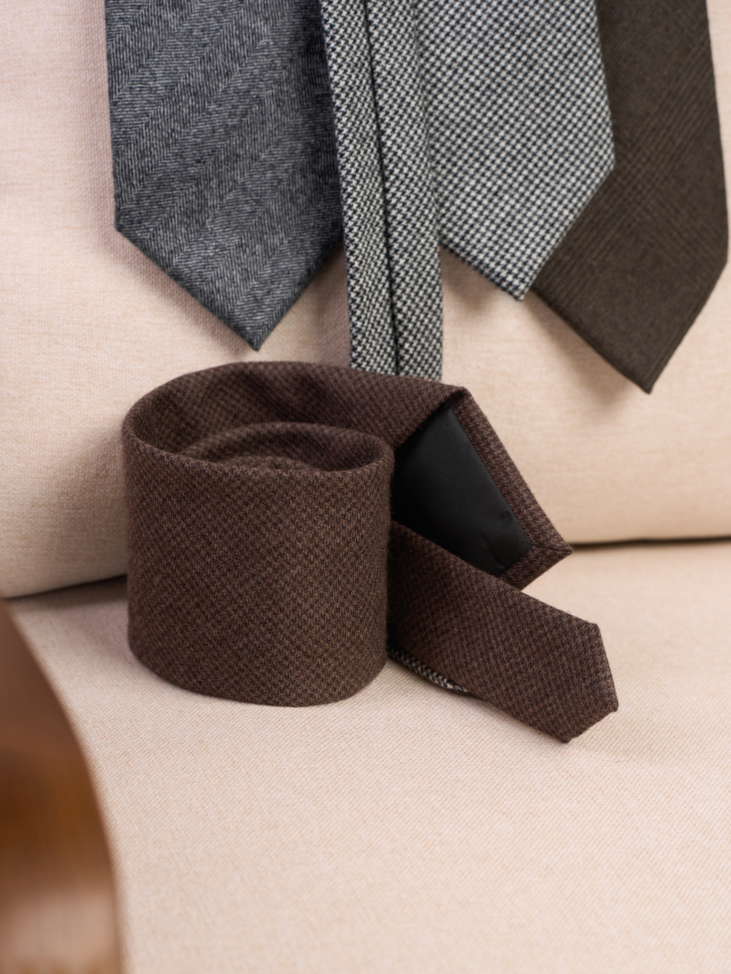 Classic 8CM All-Wool Handmade Tie for Men