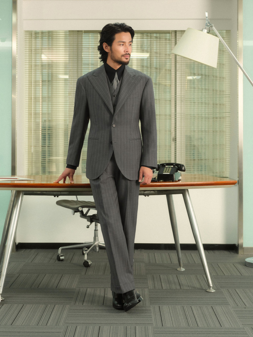 Men's Striped Half-Canvassed Business Suit (60s 70% Australian Wool)