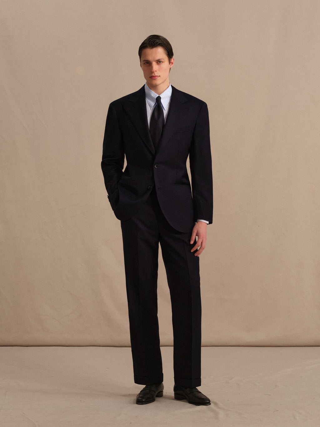 AC Men's 130S Italian Virgin Wool Suit
