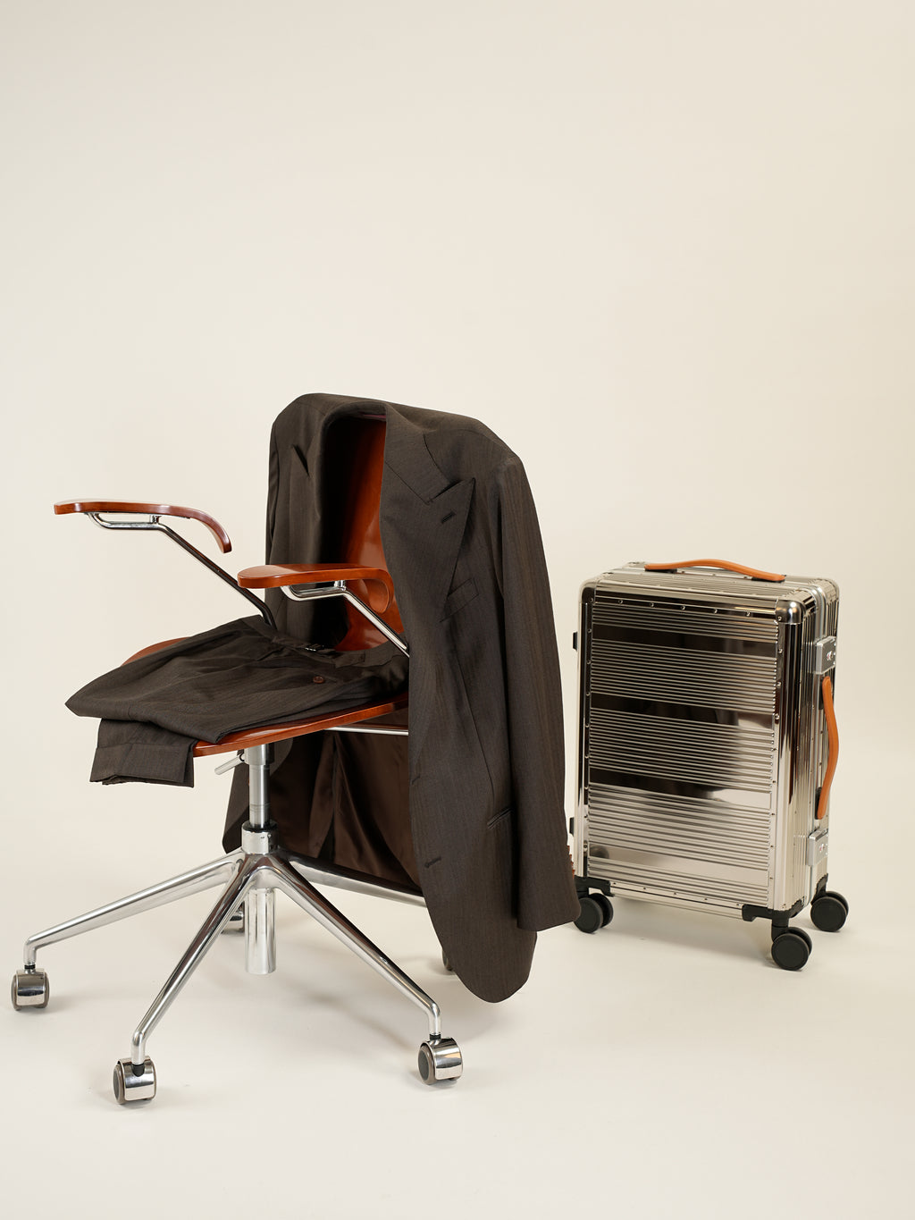 Men's High-Quality 120S Merino Wool Herringbone Suit