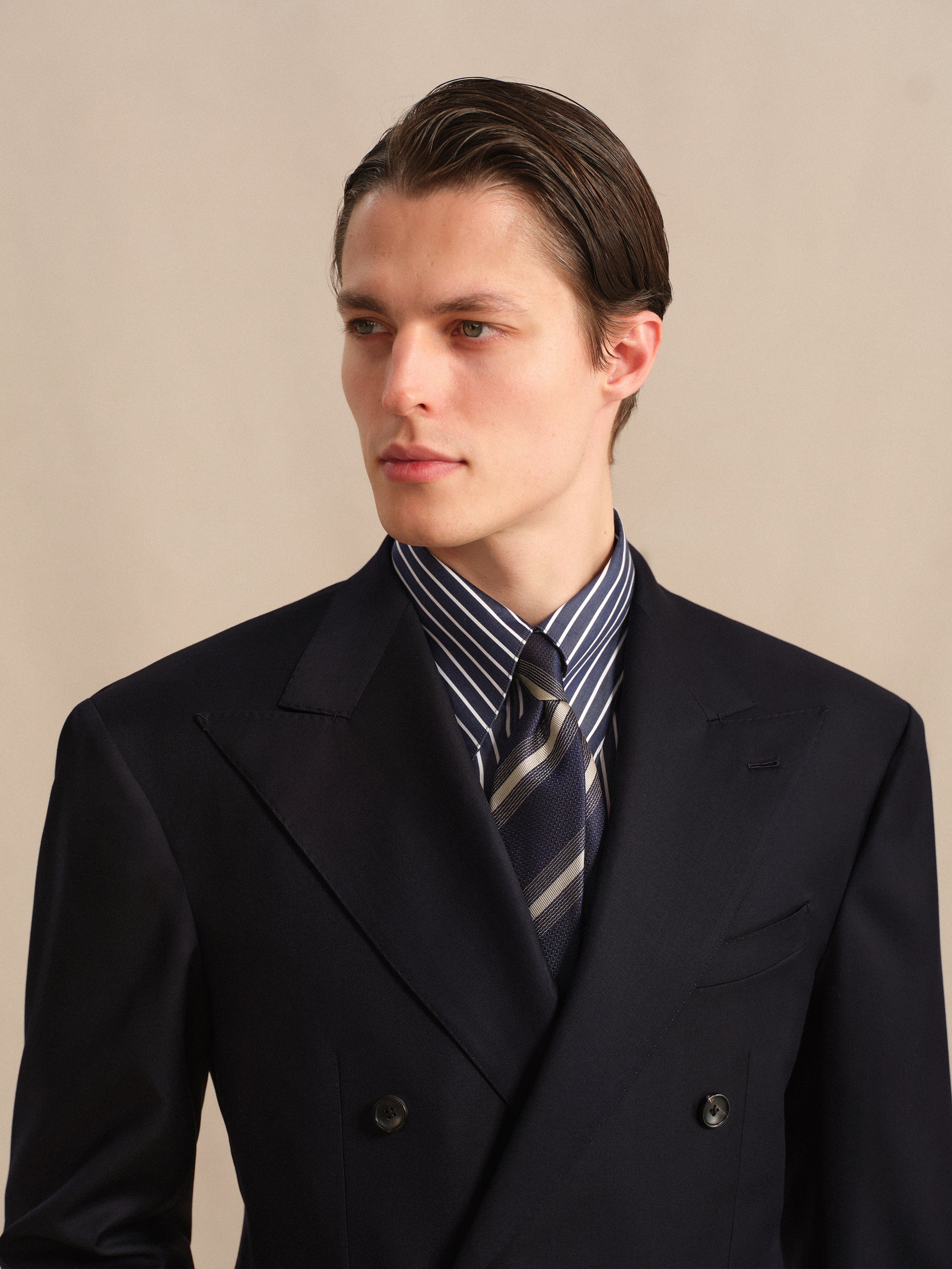 Men's 130S Italian Virgin Wool Double-Breasted Suit