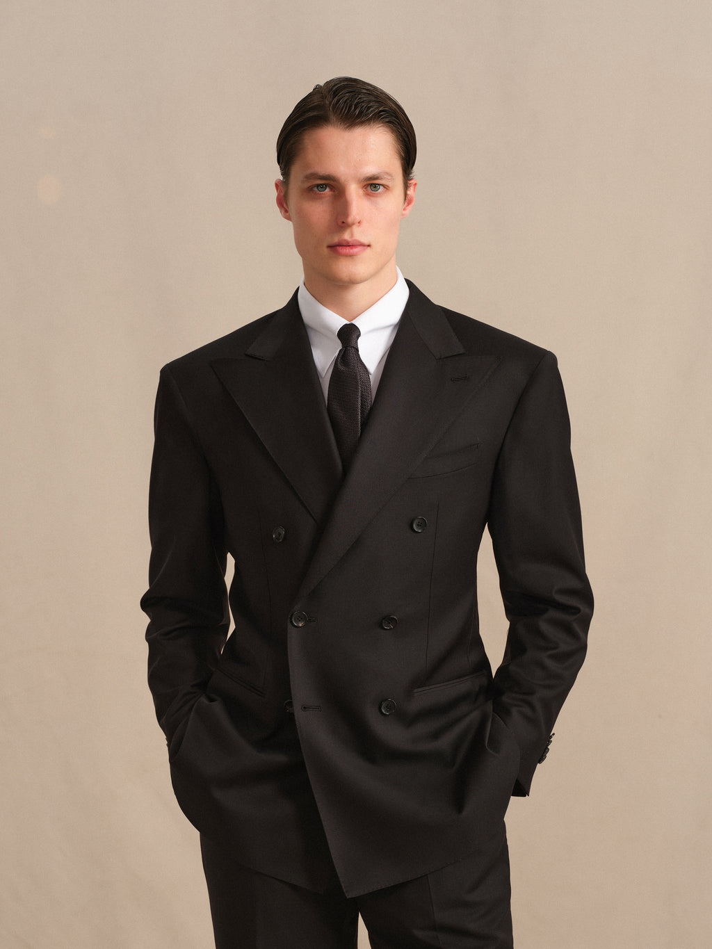 Men's 130S Italian Virgin Wool Double-Breasted Suit