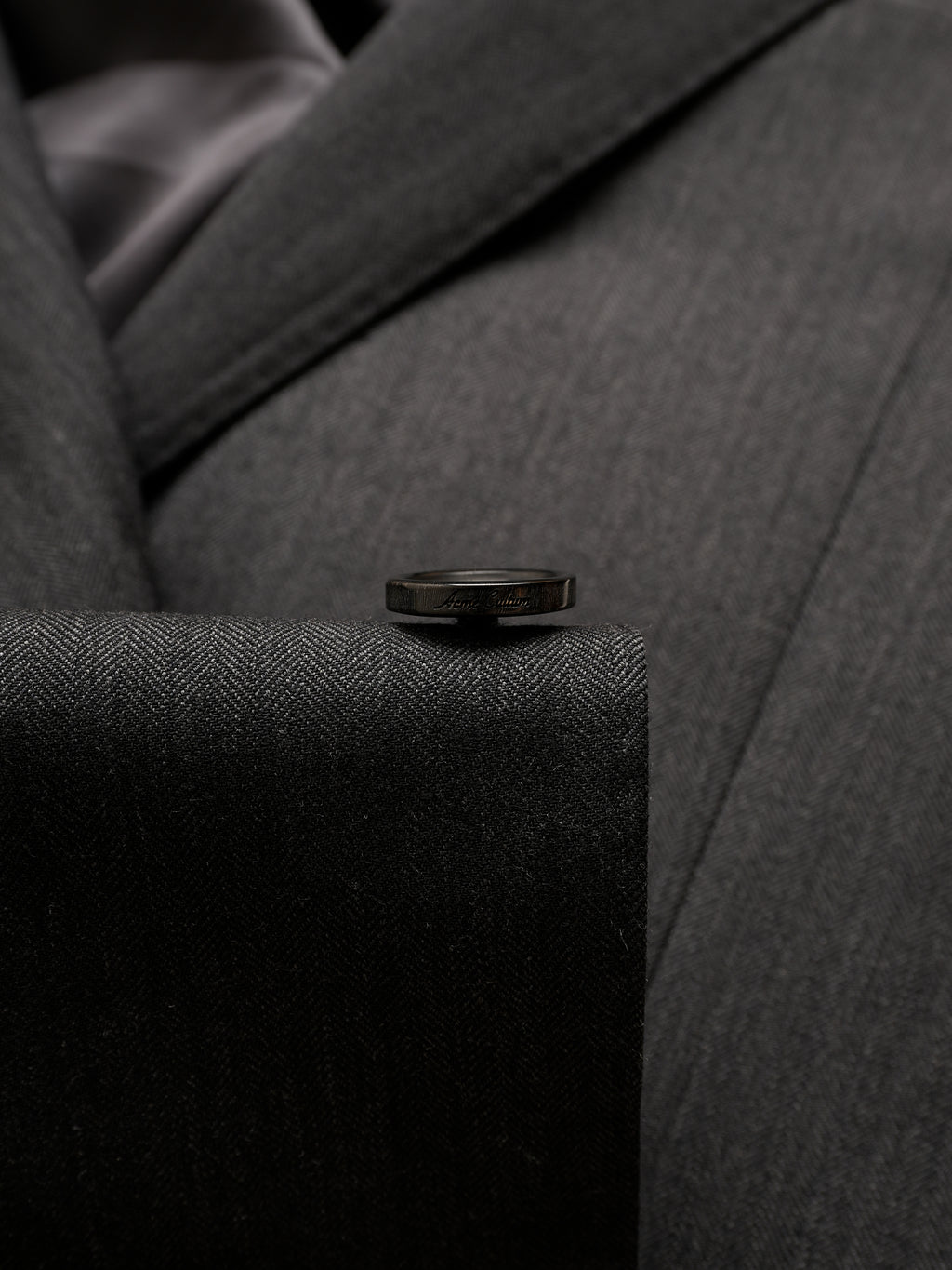 Men's 120S Wool Herringbone Suit